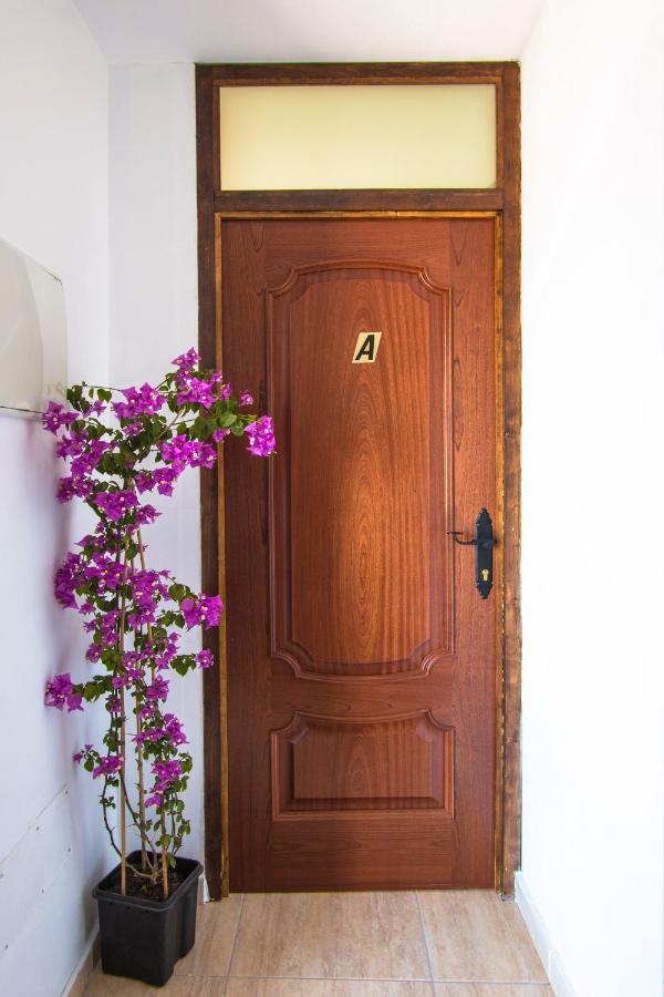 En Suite Apartment con Patio - App A Arrecife  Extérieur photo